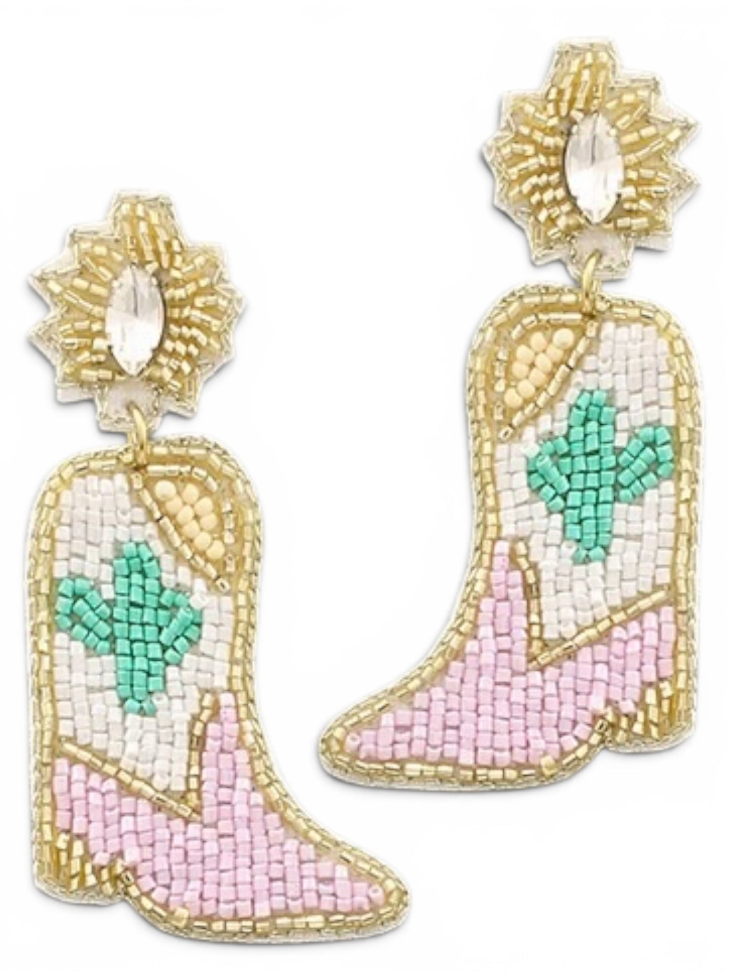 Boot Scootin’ Babe Earrings 🤠✨🌵
