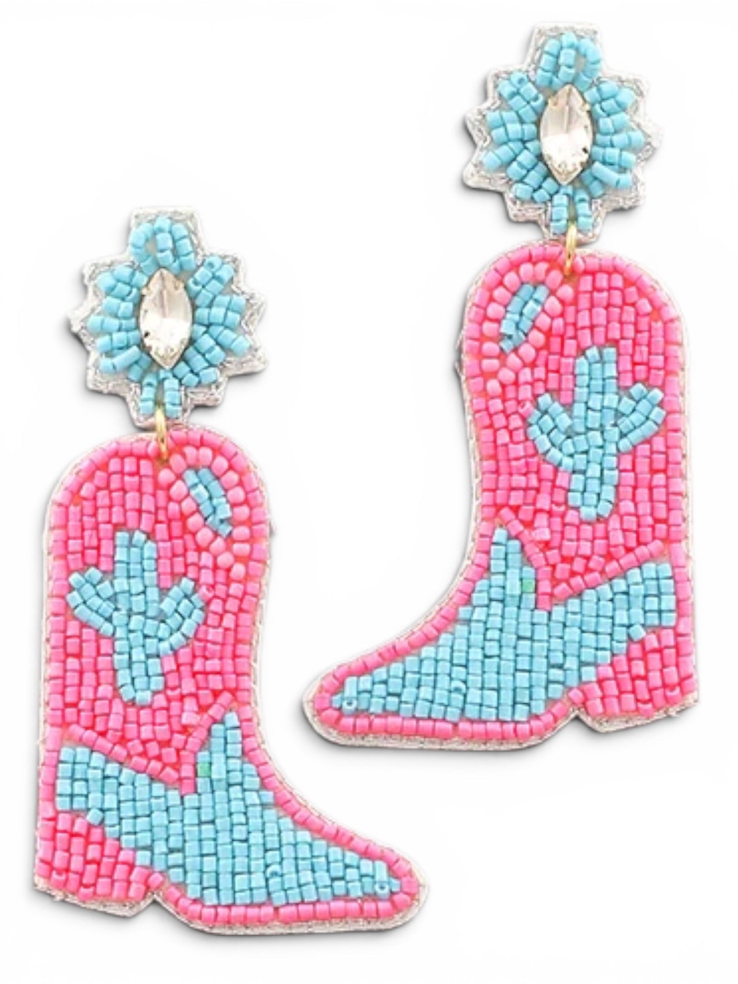 Boot Scootin’ Babe Earrings 🤠✨🌵